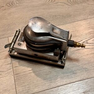 Coleman‎ Powermate Air Powered Jitterbug Palm Sander 90 PSI Model 0240132CT